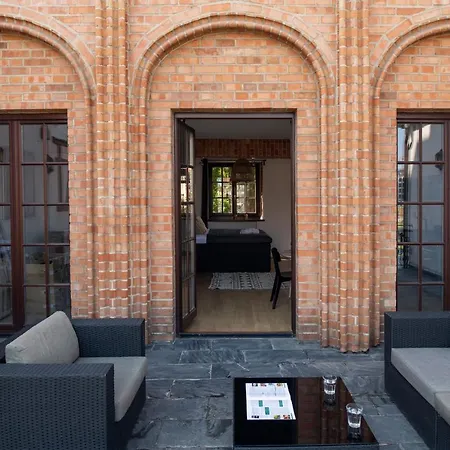 Apartamentyin Labofarm *